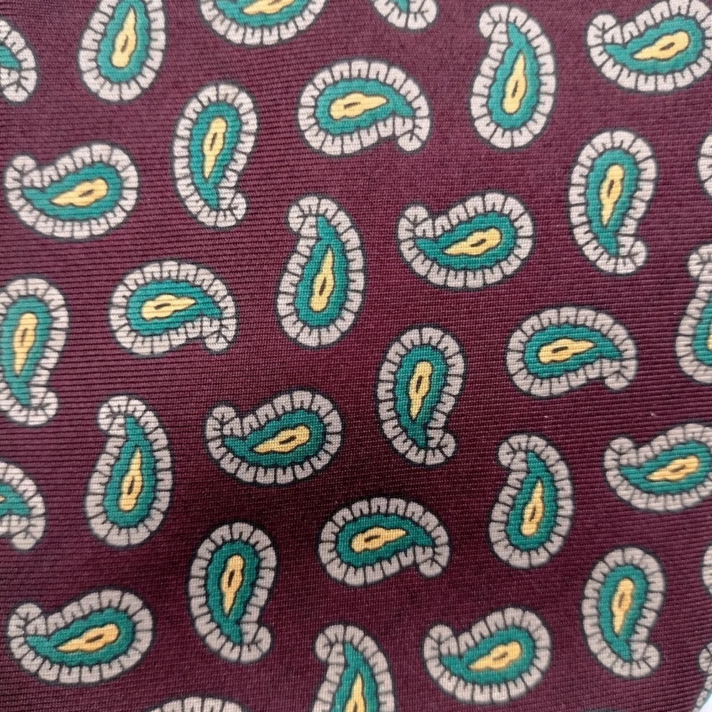 LANDS' END Debonaire Burgundy Green Gray Paisley Men's Silk Neck Tie - Picture 3 of 10
